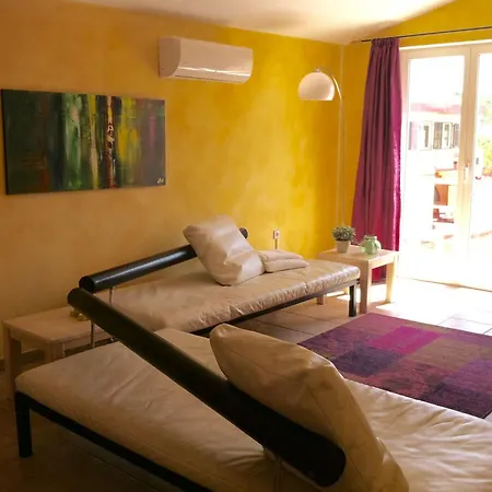 Gemuetliche Nahe Zadar Apartment